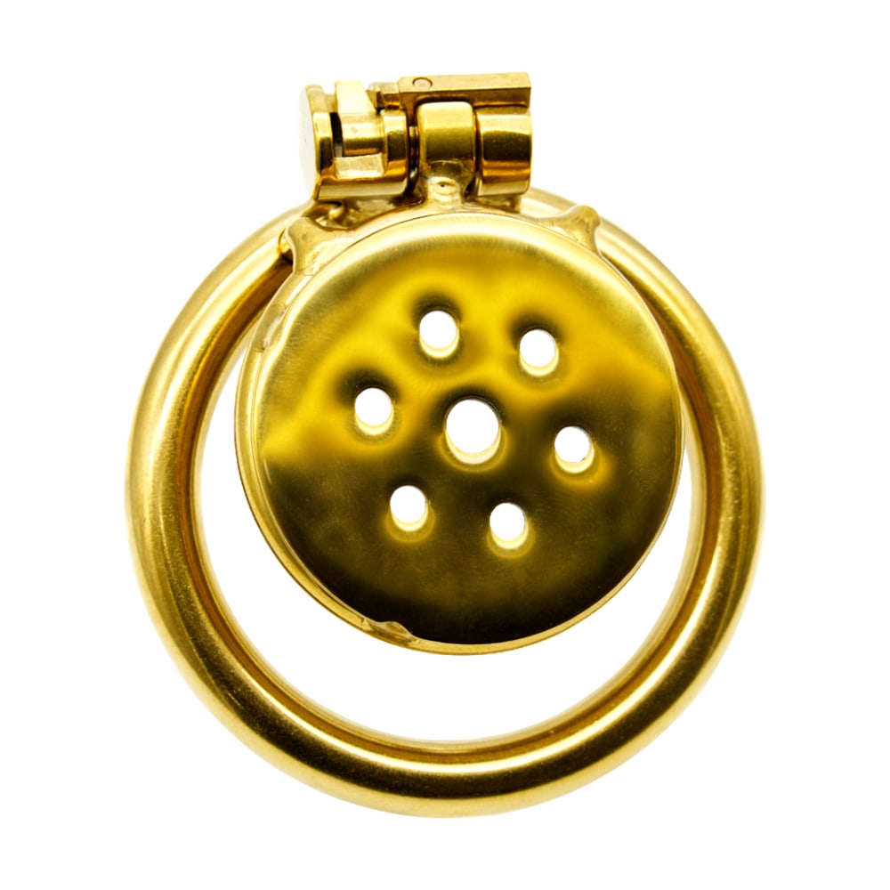Indulge in the allure of femdom with this luxurious gold-plated stainless steel cage. Enhance pleasure and discretion with its innovative flat plate design and secure locking mechanism. Experience a heightened connection with your partner.